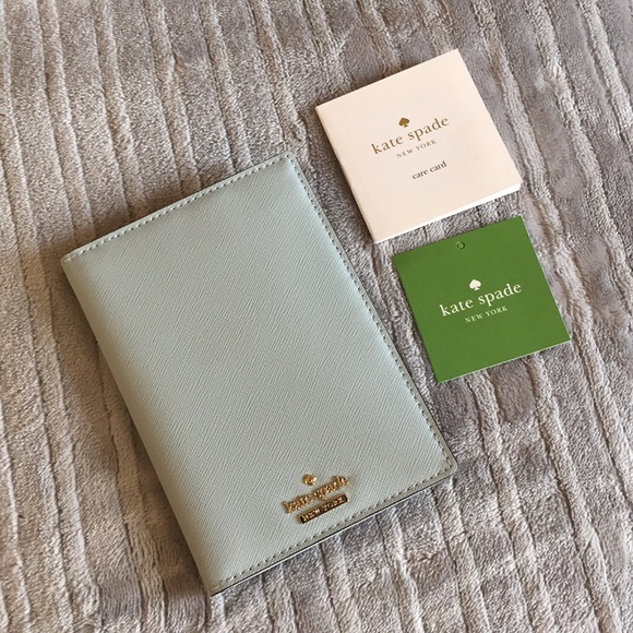 Kate spade cameron passport holder Clearance